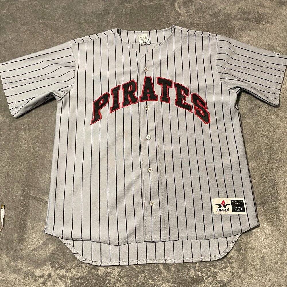 Pirates jersey number 18 Great Condition Size Large